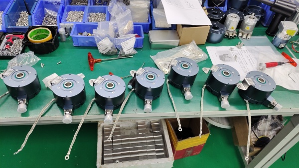 重載編碼器862229127型號的停產定制替代解決方案-西威迪